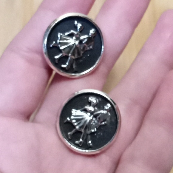 Vintage Clip On Earrings- Dancing Couple/ Square dancing, 1950s Era. - Picture 4 of 5